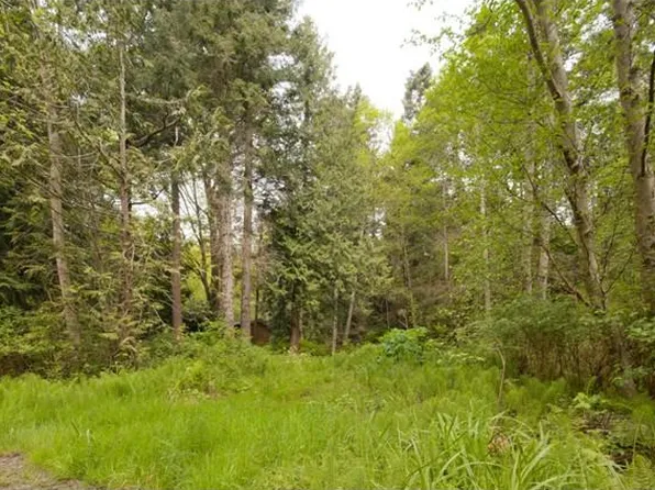 7689 Chestnut Ln, Anacortes, WA 98221