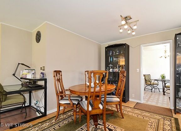 4th image of 9302 Karlov Ave