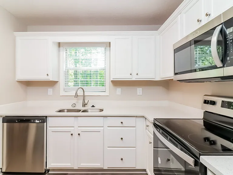15 Pine Oak Cir — Photo 9