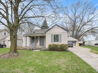 7545 Crissman St, Utica, MI 48317
