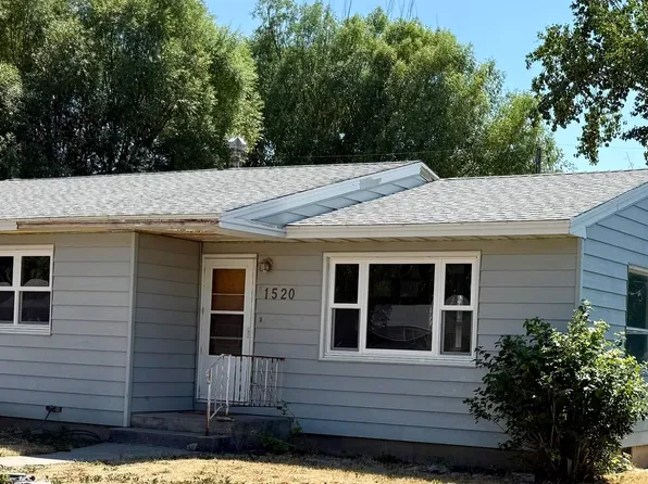 1520 Culbertson Ave, Worland, WY 82401