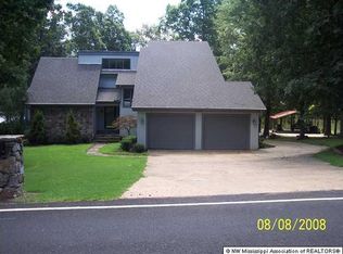 4045 Windermere Dr, Nesbit, MS 38651