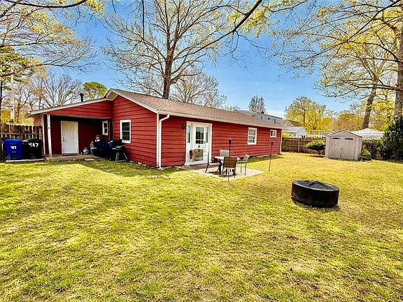 2nd image of 417 E Farmington Rd