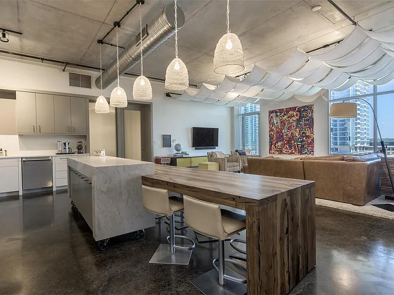800 W 5th St #1007 — Photo 8