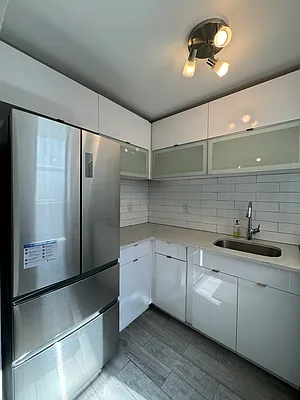 Rented by Pear NYC LLC | media 9