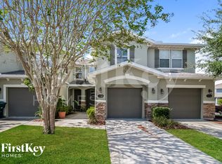 2326 Red Moon Dr, Jacksonville, FL 32216