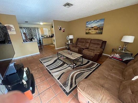 3rd image of 4447 47th Ave S