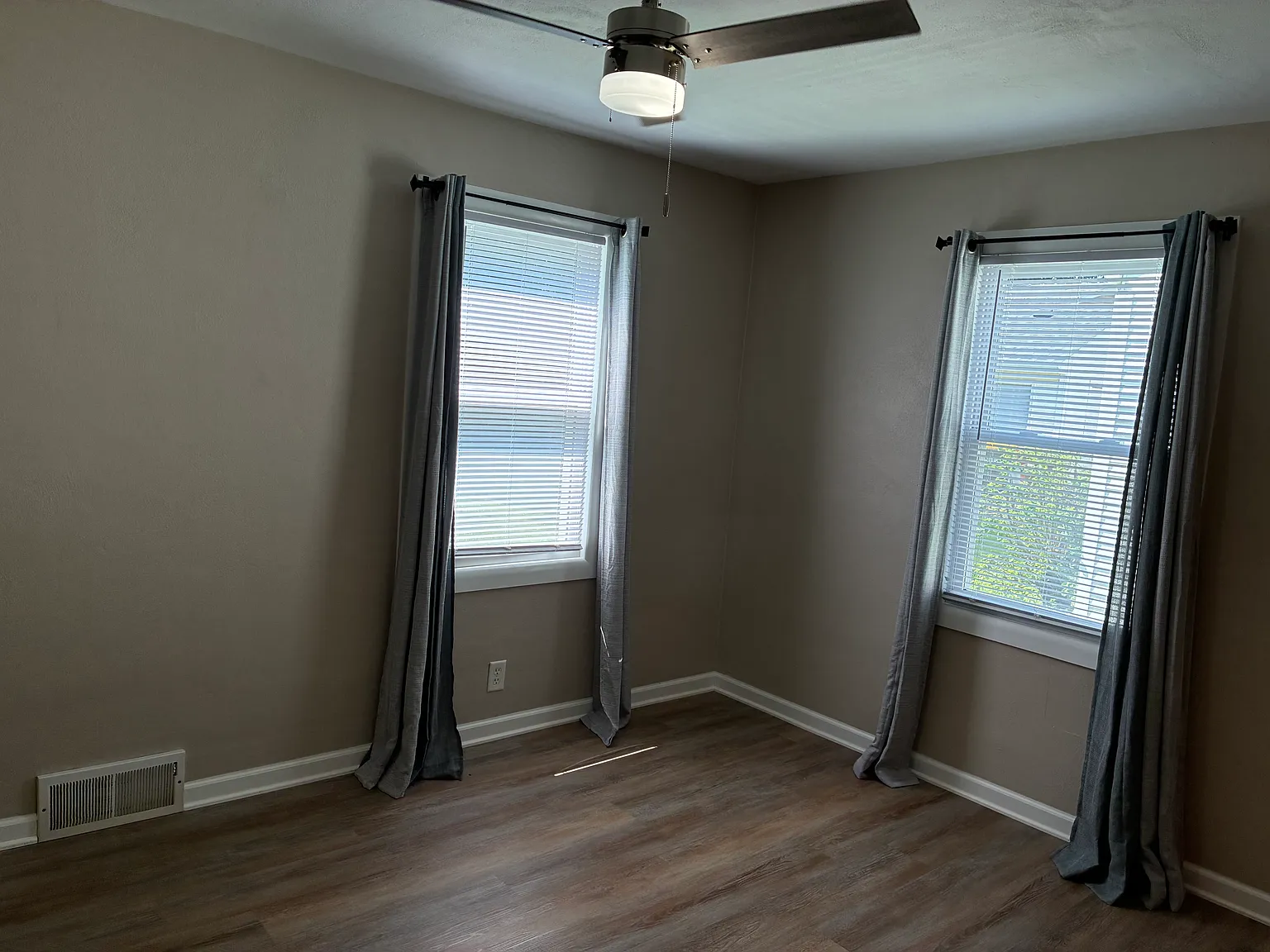 3 bed, 1092 sqft, $1,650 — Photo 4
