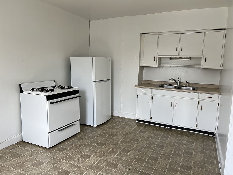 1st image of 341 Martin Ave #2