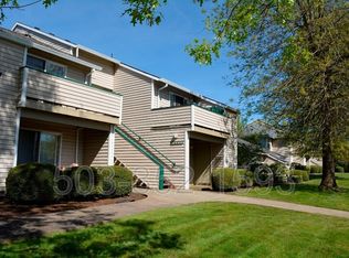 1235 NW 183rd Ave APT 17, Beaverton, OR 97006