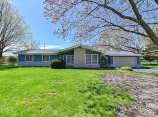 5795 W Silverleaf Ln, Brown Deer, WI 53223