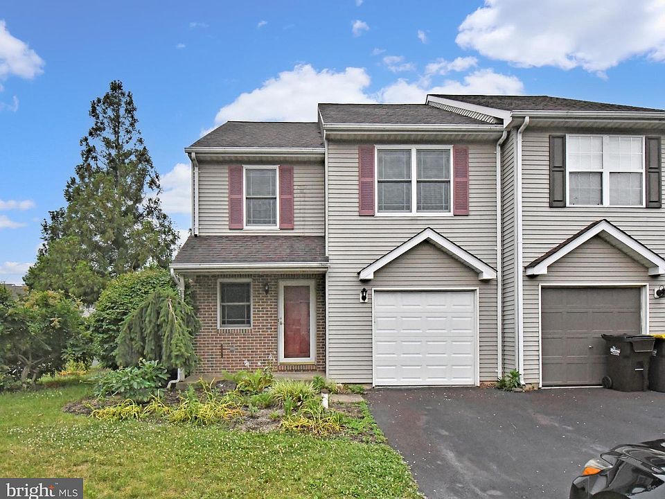 1st image of 121 Anjou Ct
