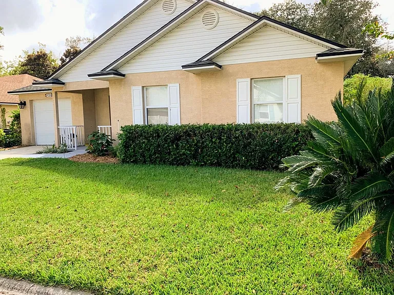 520 Pineapple Ave — Photo 4