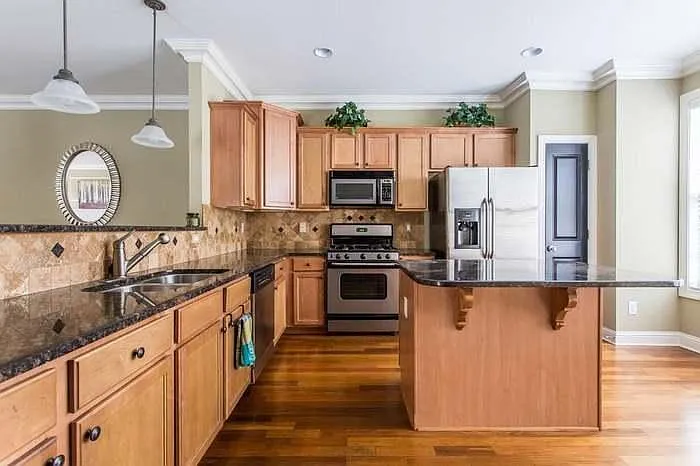 1800 Morning Star Ln — Photo 5