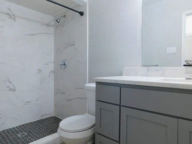 5529 Gates Dr — Photo 18