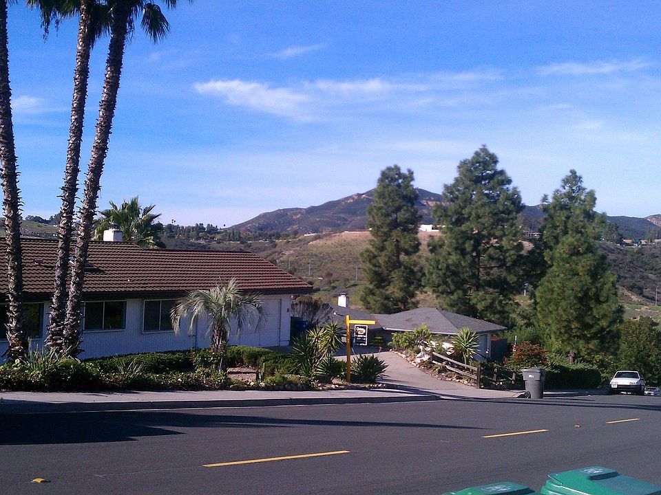 2297 Windmill View rd.