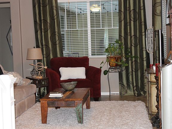 4th image of 15388 W Columbine Dr