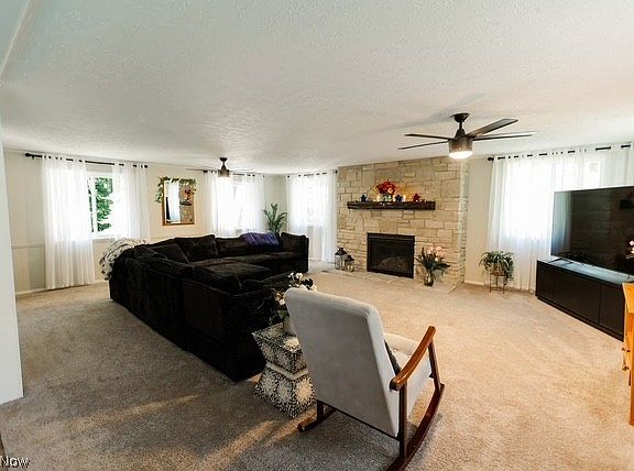 2nd image of 6596 Ivyhill Dr NW