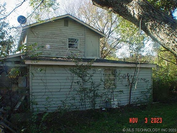 3rd image of 394 W Seminole Ave
