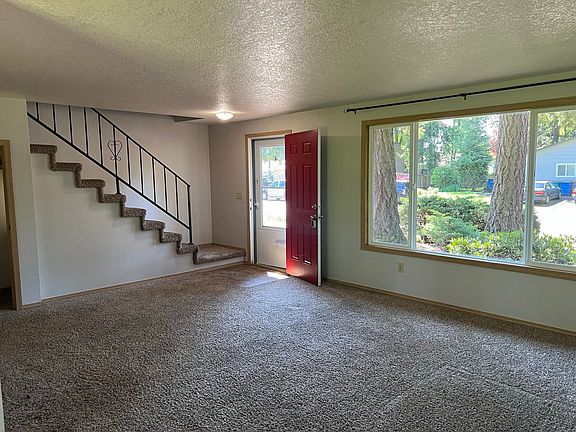 5th image of 14116 NE 13th St #1