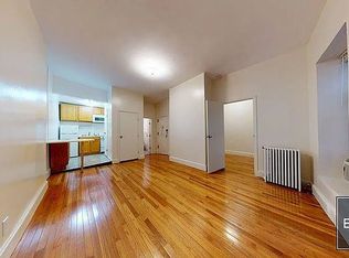 150 W 49th St #2F, New York, NY 10019