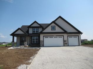 N91W27851 N Red Fox Run, Hartland, WI 53029