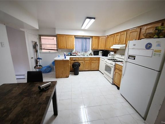 5th image of 2445 Woodhull Ave #2445