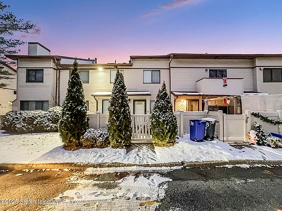 4th image of 80 Wolkoff Ln