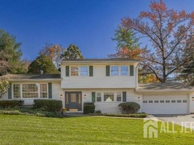 25 Colburn Rd, East Brunswick, NJ, 08816