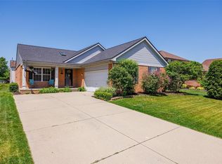 42064 Milton Dr, Belleville, MI