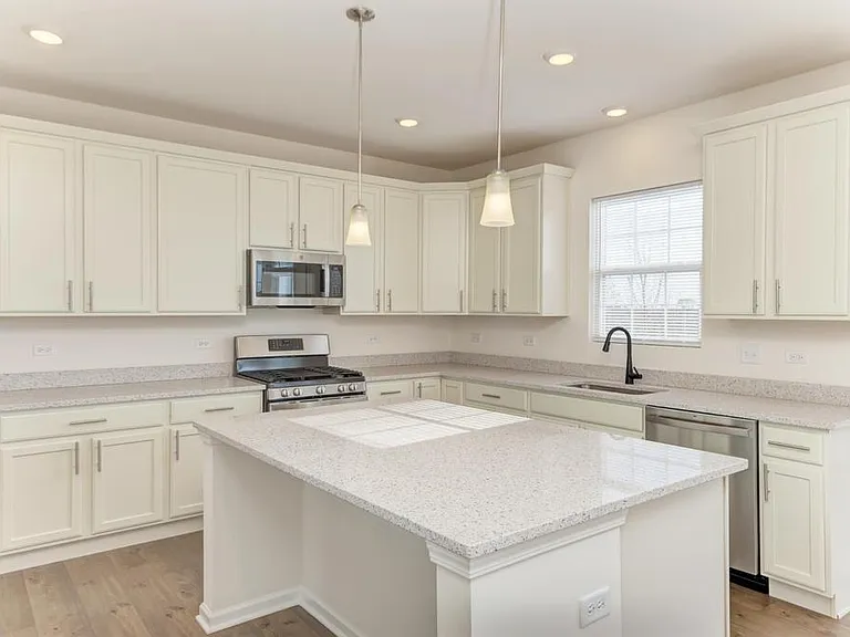 15303 S Sawgrass Cir — Photo 12
