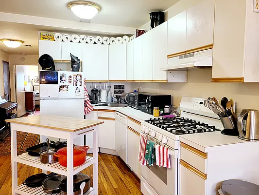 Rented by Ideal Properties Group | media 28