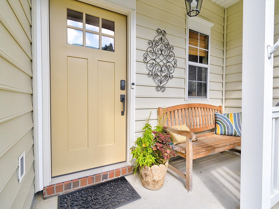 1st image of 1324 Heidiho Way