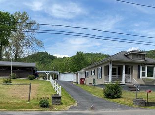 690 Dry Run Rd, West Portsmouth, OH 45663