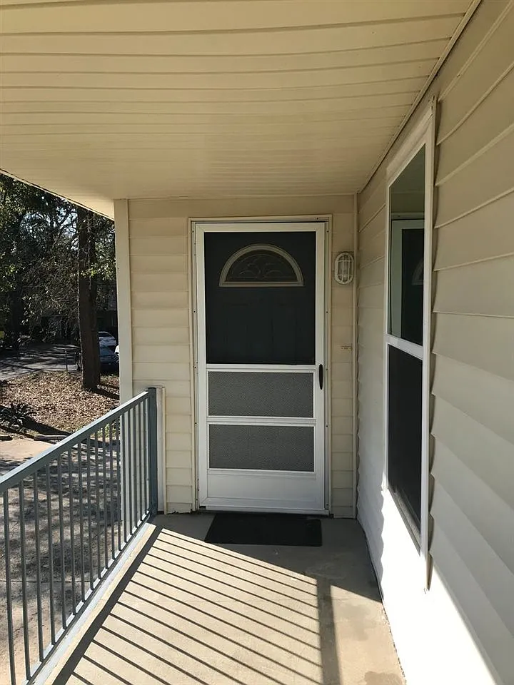 2 bed, 971 sqft, $1,250 — Photo 2