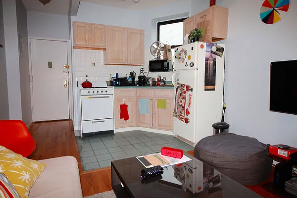 Rented by J Misrahi Realty Corp | media 8