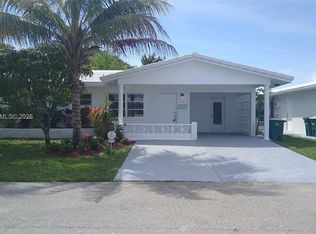 7111 NW 68th Ave, Tamarac, FL 33321