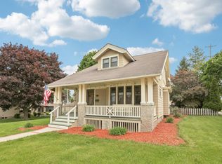 1432 12th Ave, Grafton, WI 53024