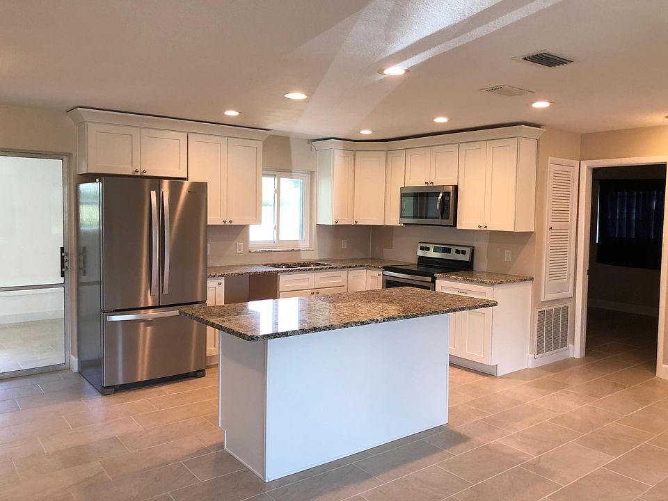 Open concept, kitchen