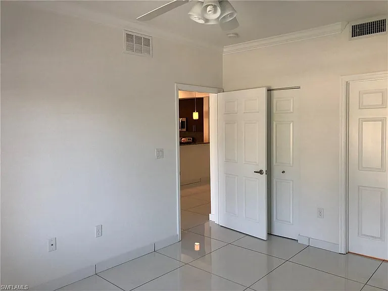 13150 Bella Casa Cir #1181 — Photo 11