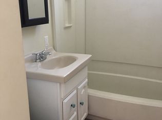 202 Ash St, Manchester, NH 03104