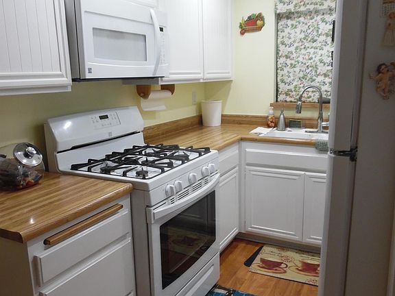 2nd image of 18015 Sundowner Way Unit 645