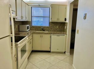 4640 Lucerne Lakes Blvd W APT 601, Lake Worth, FL 33467