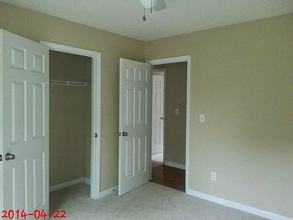 5th image of 42 Cheryl Dr