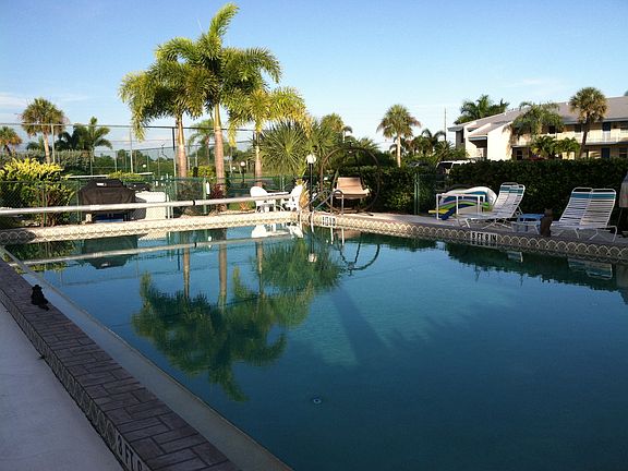 Heated pool 