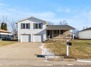 1610 N 4th Ave, Washington, IA 52353