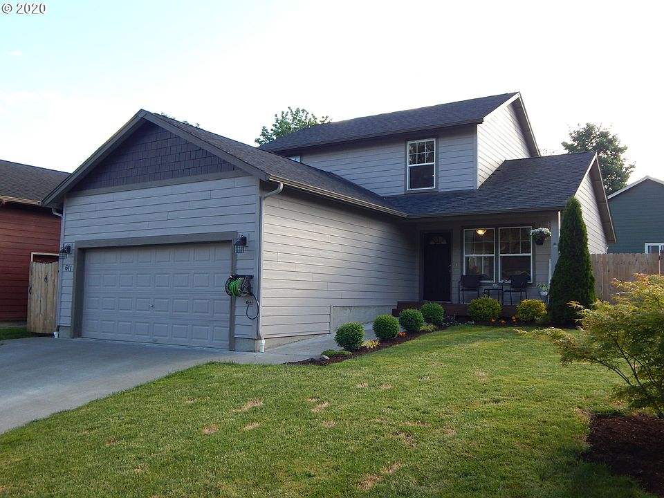 1st image of 611 Joann Dr NE