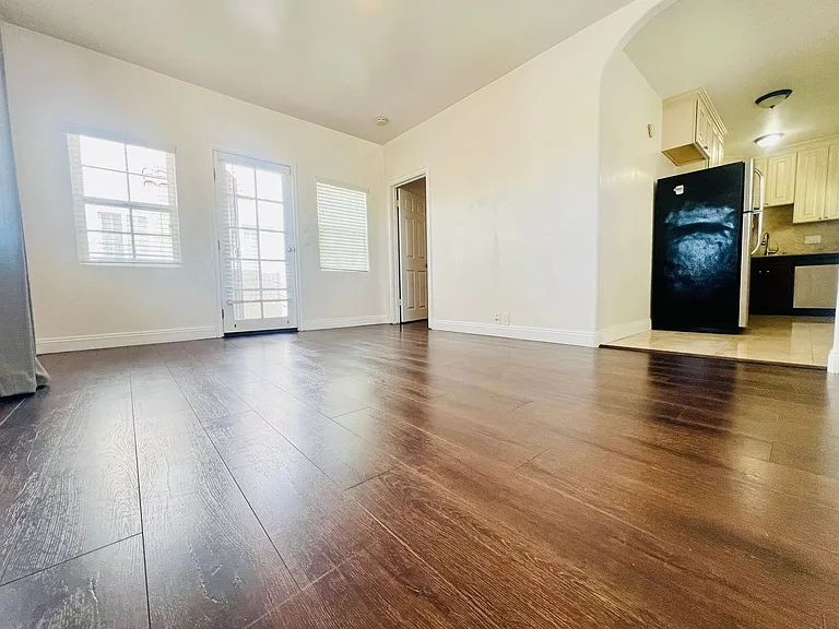 Spring Rent Special-Upgraded Hacienda Style Home! — Photo 8