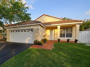 680 Falling Water Rd, Weston, FL 33326