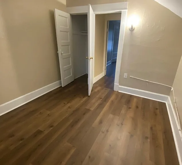 411 N Centennial St — Photo 9
